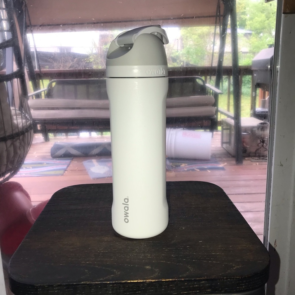 White Coffee & Tea Thermos for Kitchen Use